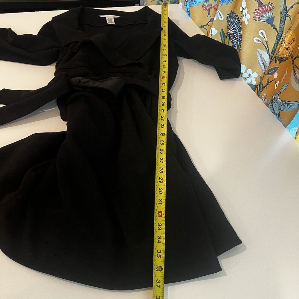 Diane von Furstenberg Dress Womens 10 Black 100% Wool Wrap Mini Office Mob Wife - Picture 9 of 9